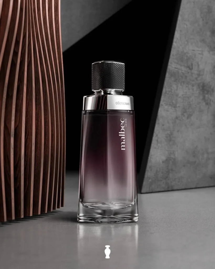 SaveClip.App 453041066 18452755987007278 3638956056204671630 n Frasco de perfume Malbec sobre fundo moderno