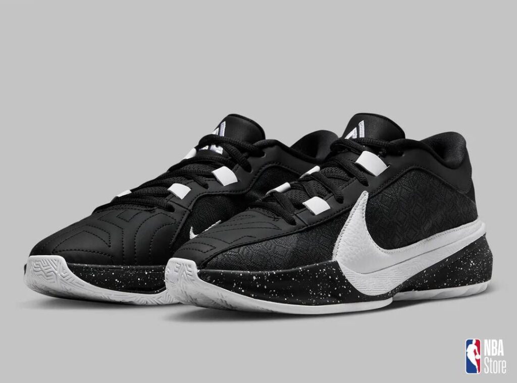 4 SaveClip.App 395449730 184432674708325 5015014710161586756 n Tênis Nike preto e branco para basquete