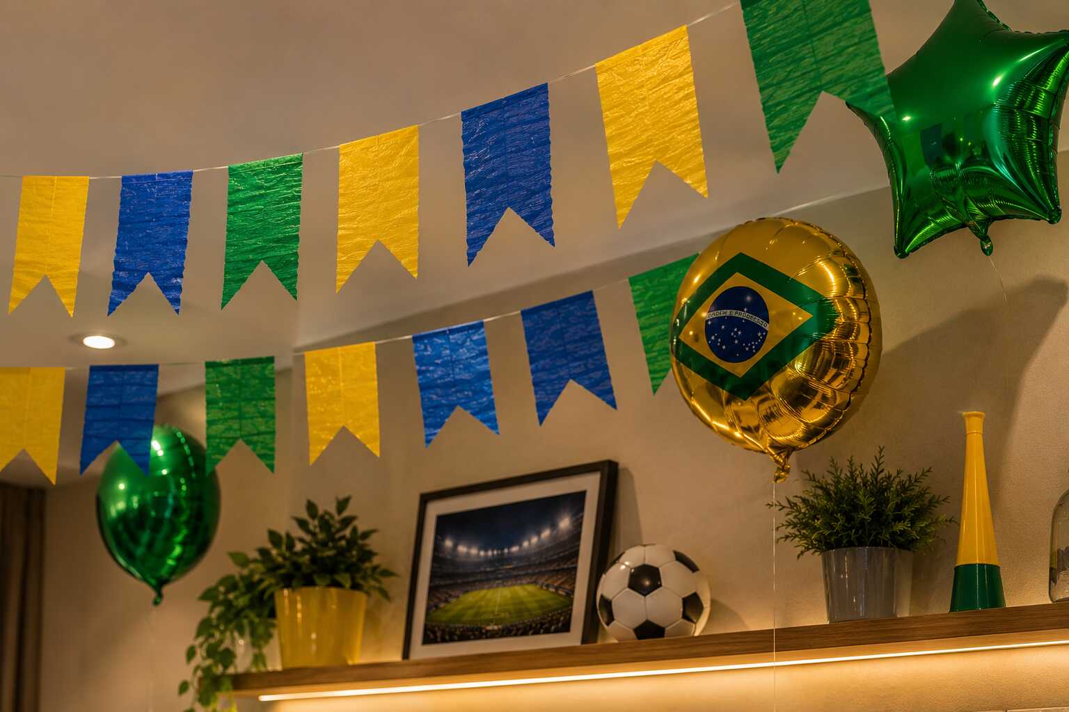 decoracao-festa-brasil-bandeirinhas.png